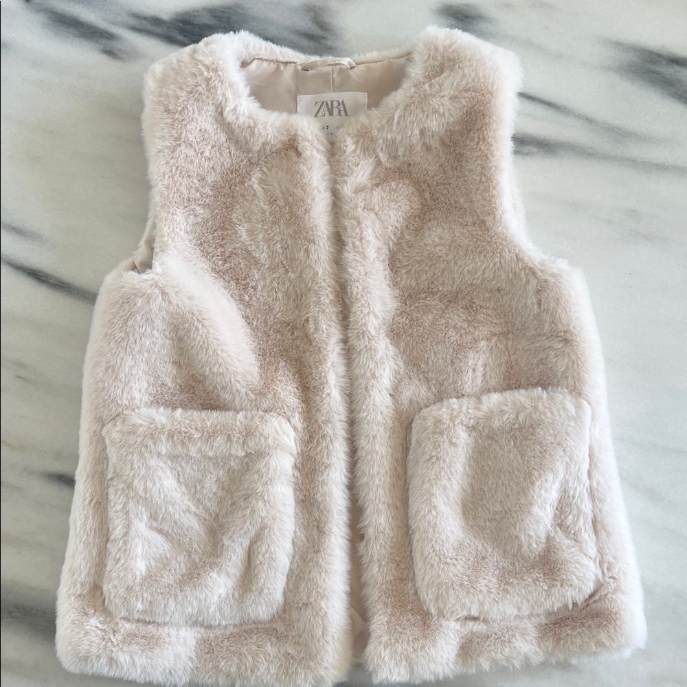 Zara Kids Soft Cream Faux Fur Vest Girls 6-7